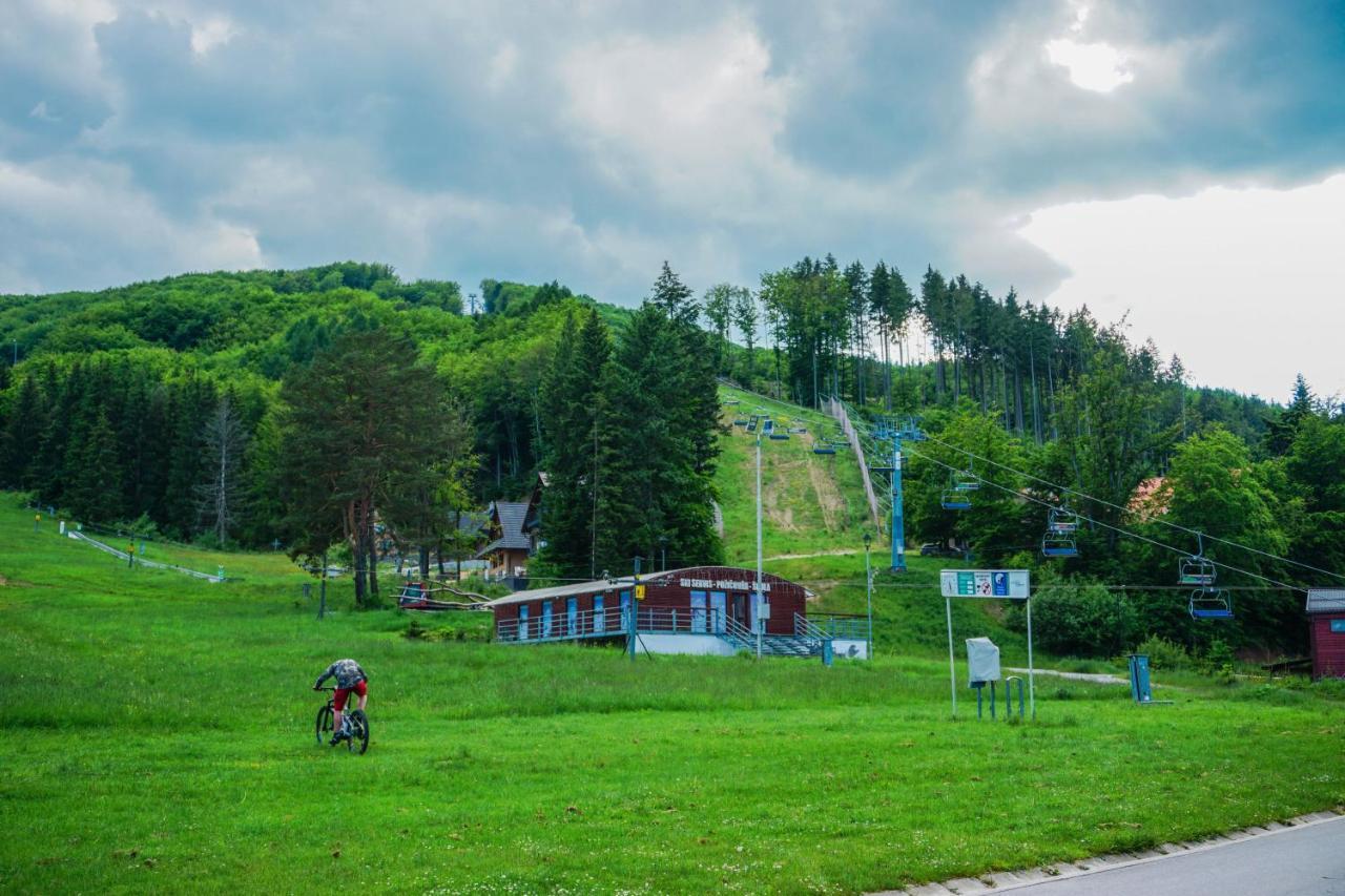 Apartmany Sport & Ski Valča Екстериор снимка