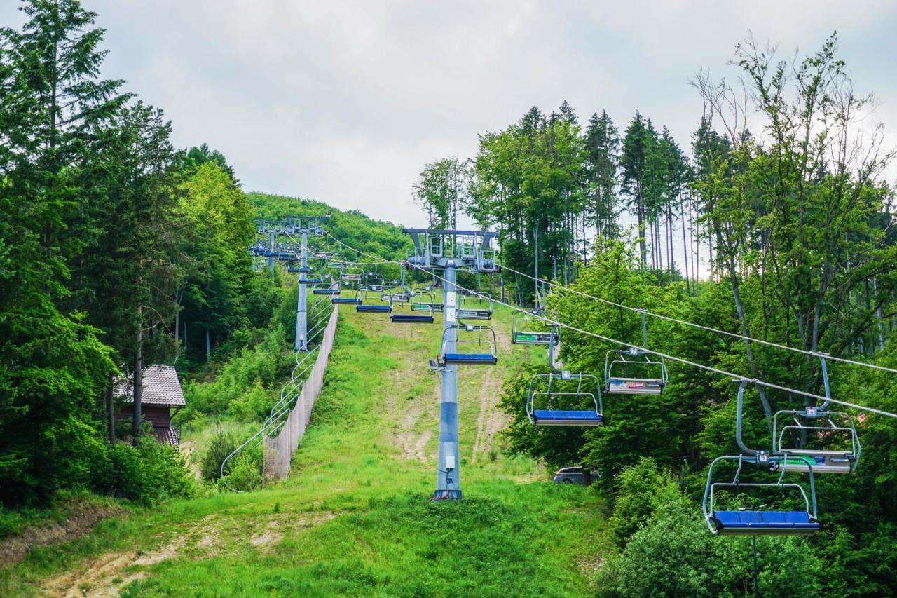Apartmany Sport & Ski Valča Екстериор снимка